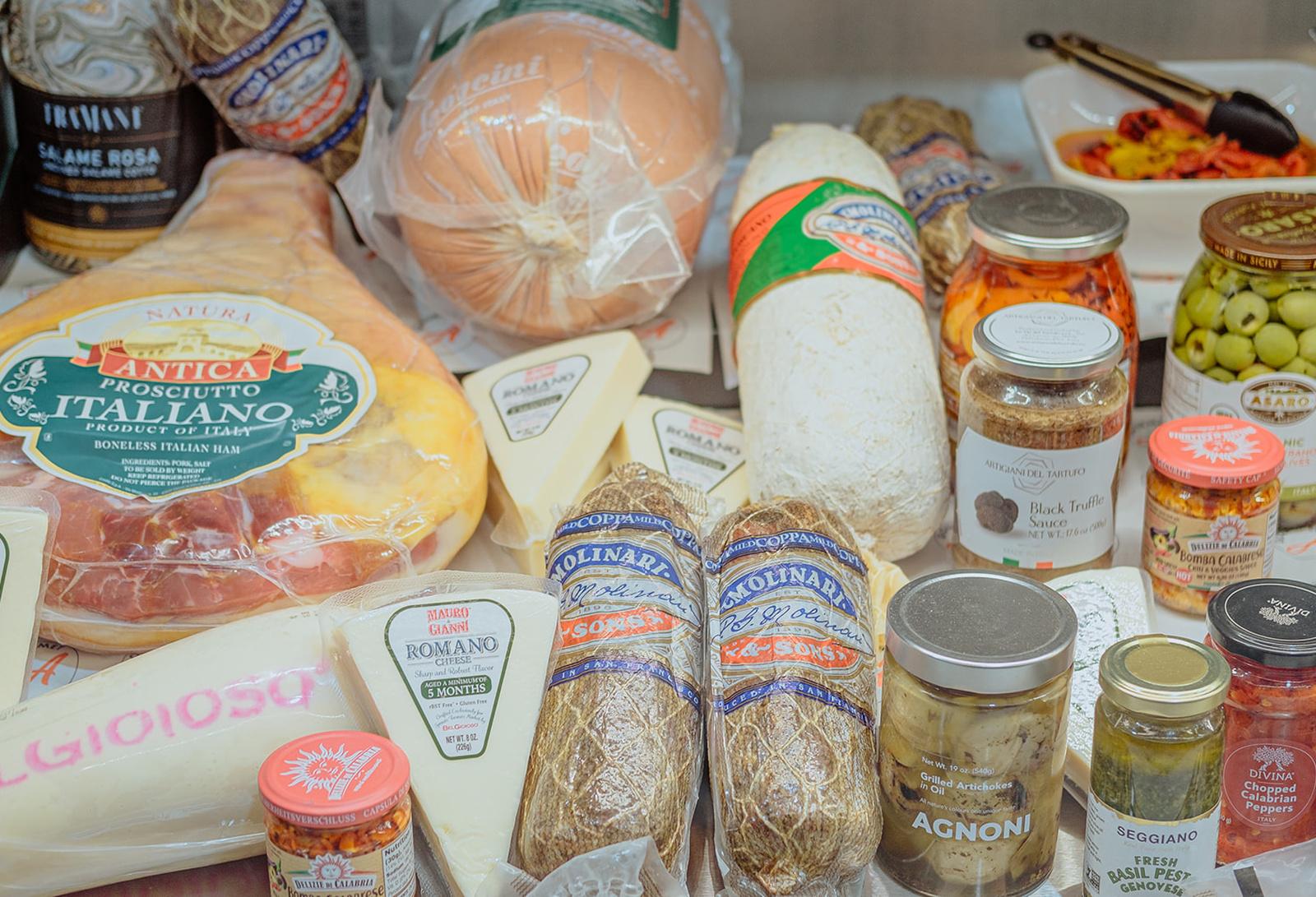 italian_deli_ingredients_1600x1091